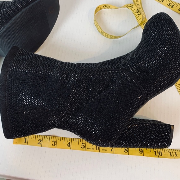 Torrid Stretch Embellished Bootie Size 8.5 WW Black Glass Beads Whimsygoth Bling - Picture 8 of 11